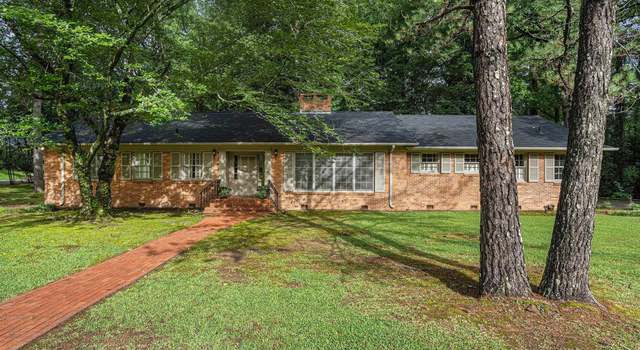 Photo of 4020 Winston Way, Mountain Brook, AL 35213