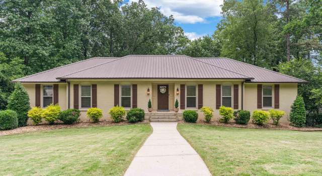 Photo of 1355 Starcross Dr, Vestavia Hills, AL 35216