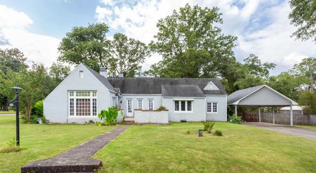 Photo of 805 Maple Dr, Talladega, AL 35160