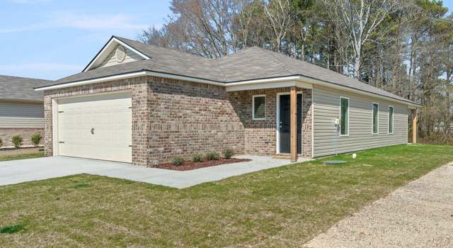 Photo of 259 College Park Dr, Childersburg, AL 35044