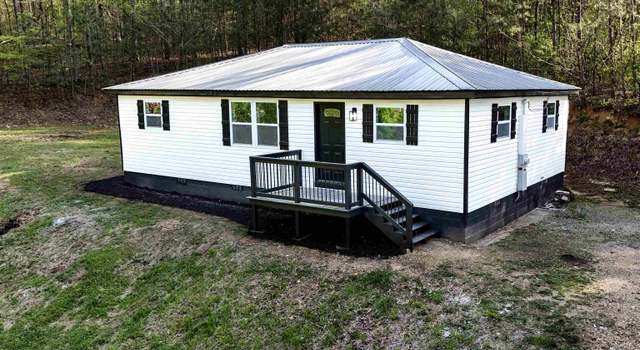 Photo of 120 Pine Hill Dr, Oneonta, AL 35121