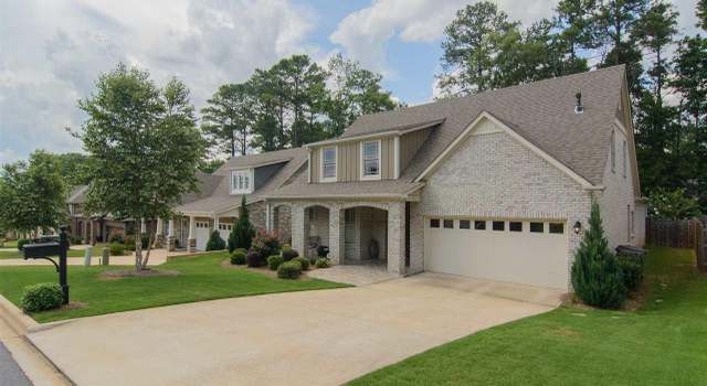 Photo of 1256 Hunters Gate Dr, Hoover, AL 35242