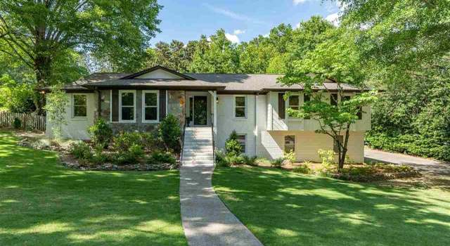 Photo of 2920 Kirkcaldy Ln, Birmingham, AL 35242