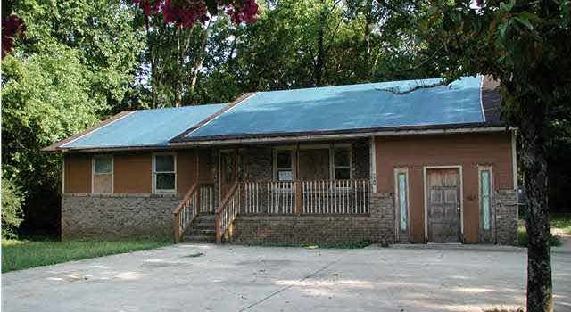 Photo of 401 6th St N, Tarrant, AL 35217