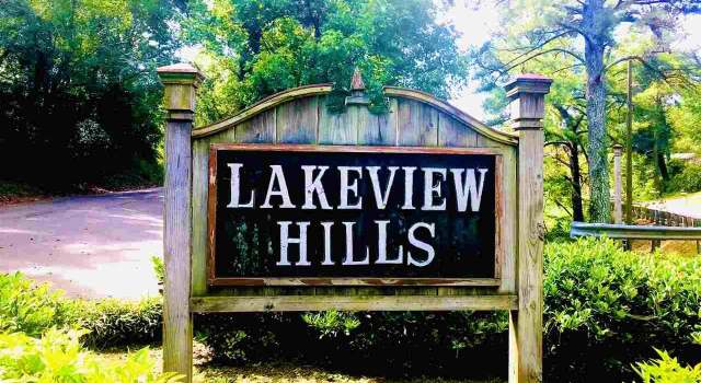 Photo of 3615 Lakeside Dr E, Vestavia Hills, AL 35243