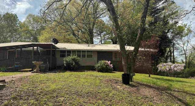 Photo of 1029 Barnes Dr, Bessemer, AL 35020