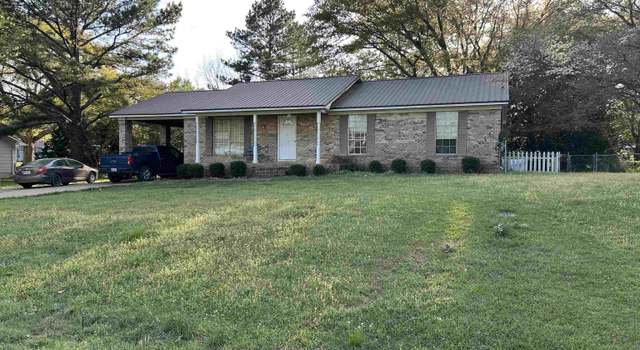 Photo of 126 Cloverdale Dr, Sylacauga, AL 35150