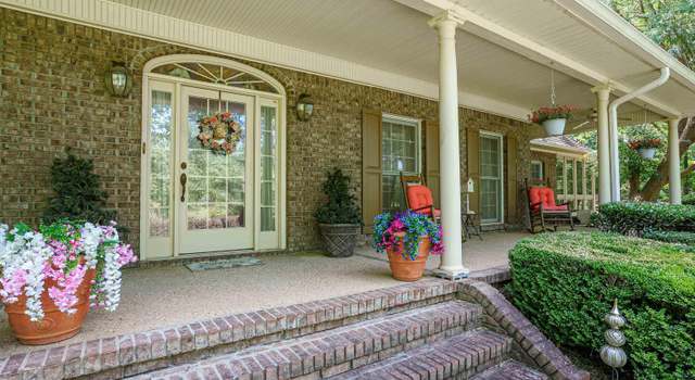 Photo of 326 Levan Dr, Columbiana, AL 35051