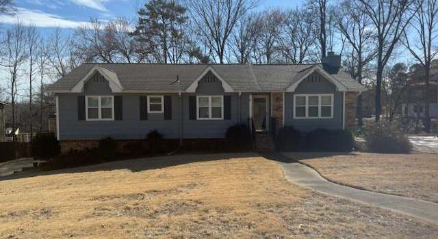 Photo of 619 Ashwood Ln, Trussville, AL 35173