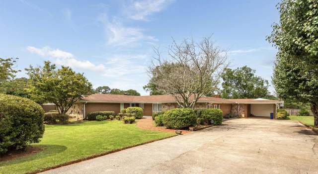 Photo of 1019 Cloverdale Cir, Talladega, AL 35160