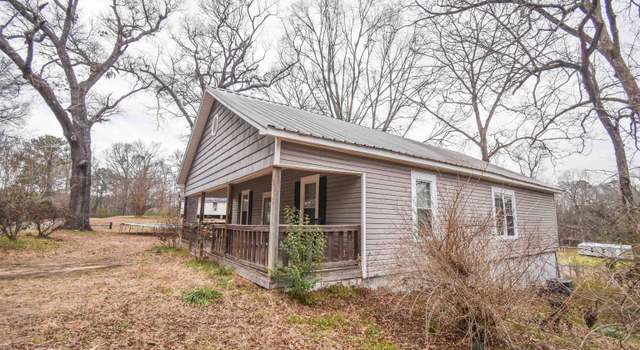 Photo of 219 Strickland Dr, Woodstock, AL 35188