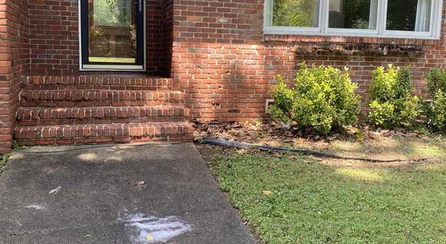 Photo of 2216 Marion St, Hoover, AL 35226