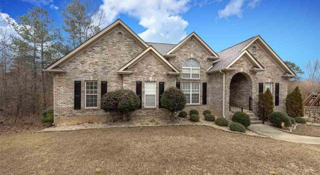 Photo of 196 Oaklyn Hills Dr, Chelsea, AL 35043