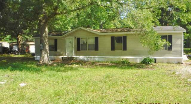 Photo of 9060 Oak Lake Dr, Hokes Bluff, AL 35903