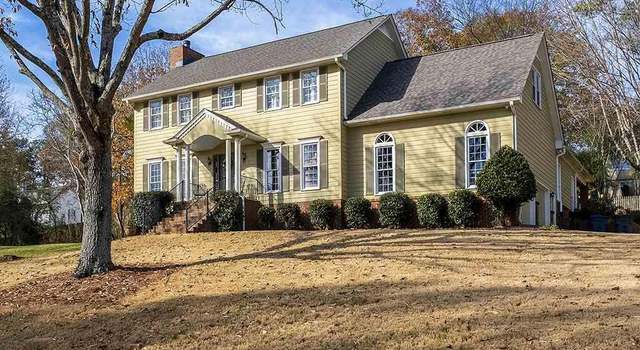 Photo of 1720 Monteagle Dr, Hoover, AL 35244