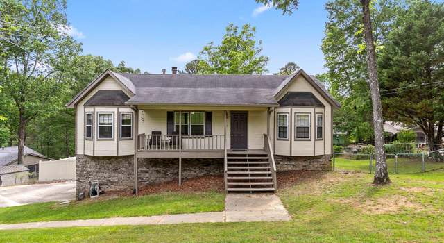 Photo of 214 Ash Cir, Trussville, AL 35173