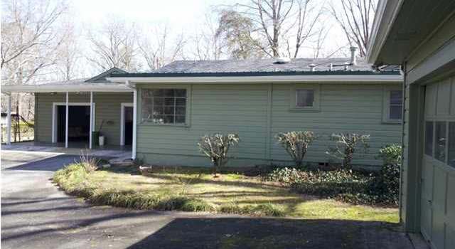 Photo of 506 1st St SE, Graysville, AL 35073