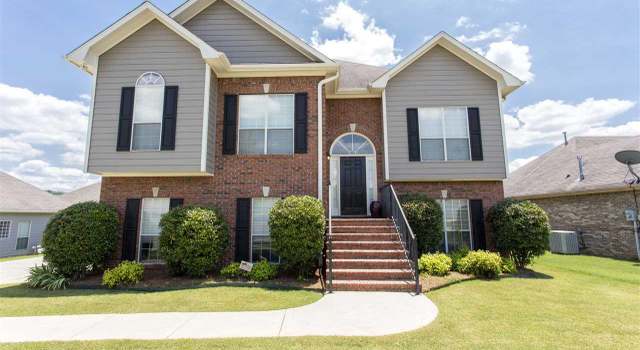 Photo of 123 Heather Ln, Pelham, AL 35124
