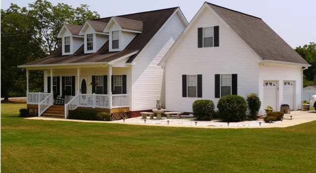Photo of 208 Darnell Dr, Vincent, AL 35178