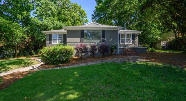 Photo of 2012 Chestnut Rd, Vestavia Hills, AL 35216