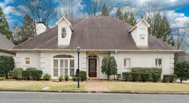 Photo of 1503 Cambridge Cir, Vestavia Hills, AL 35243