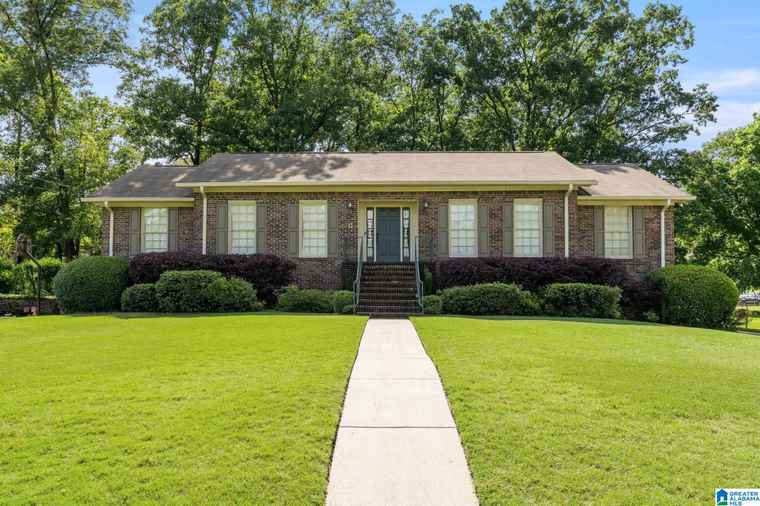 Photo of 2108 7th St NW Center Point, AL 35215