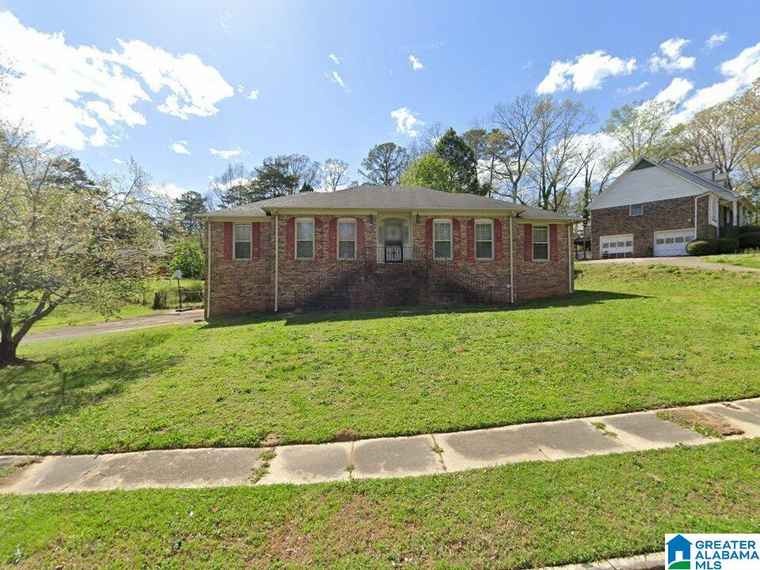Photo of 2328 6th St NW Center Point, AL 35215