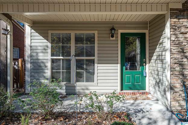 Built In Bookcases - Hoover, AL Homes for Sale