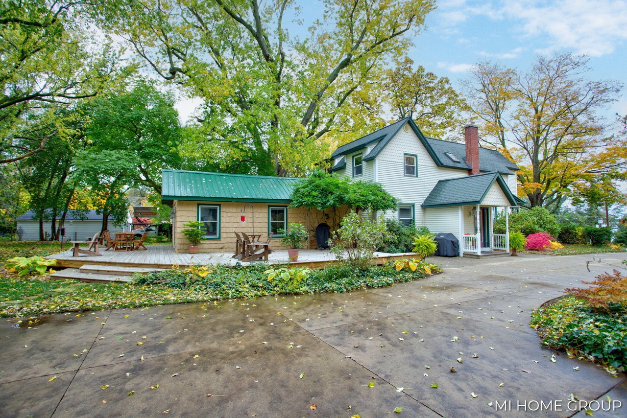 1630 South Shore Dr, Holland, MI 49423 MLS 23140061 Redfin