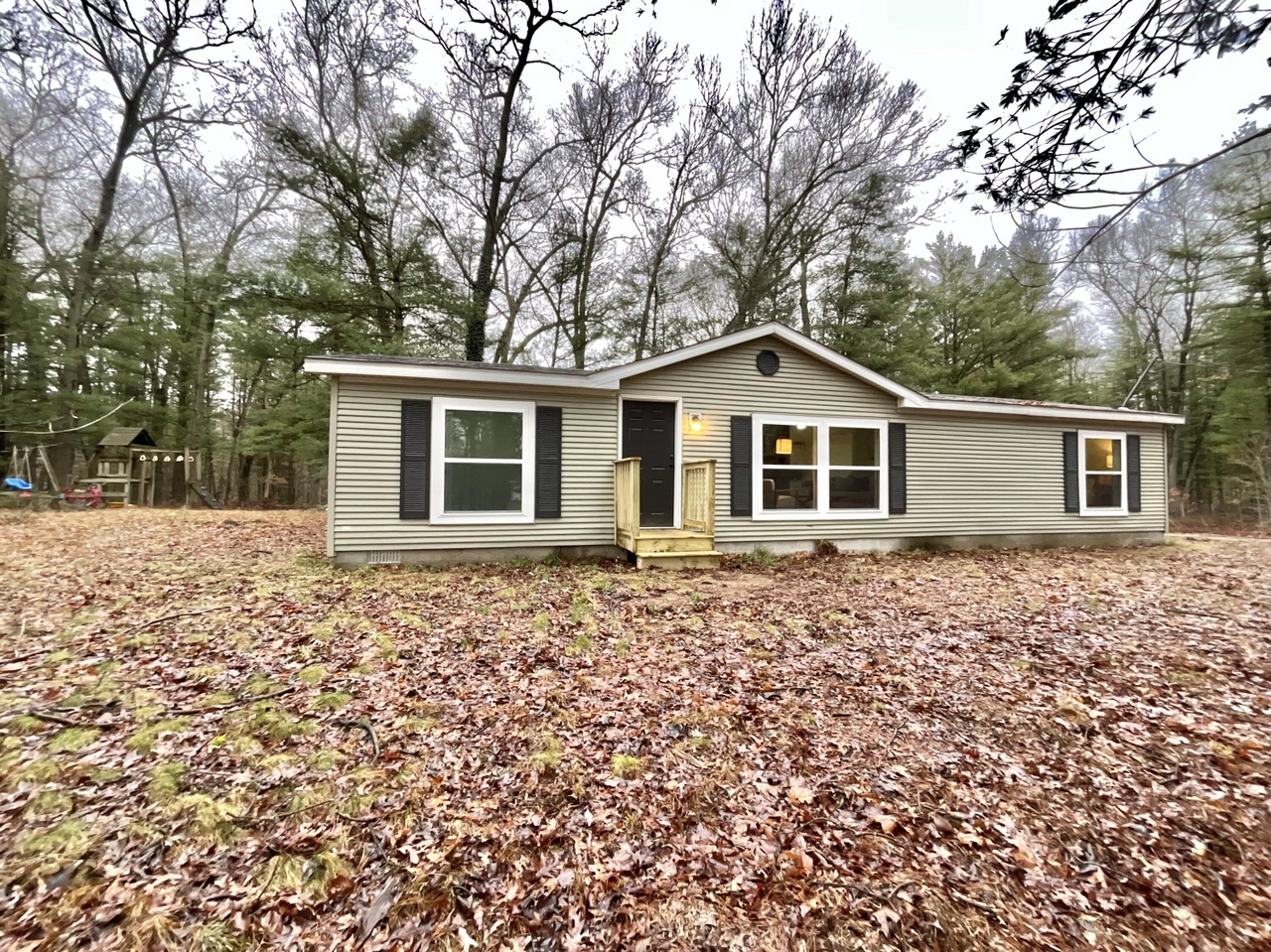 850 E River Rd, Muskegon, MI 49445 | MLS# 23146063 | Redfin