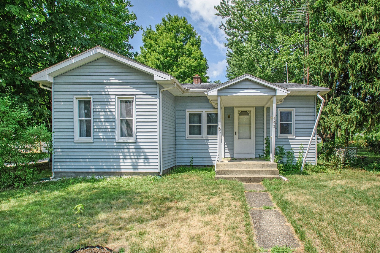 602 N Main St, Three Rivers, MI 49093 MLS 20029126 Redfin