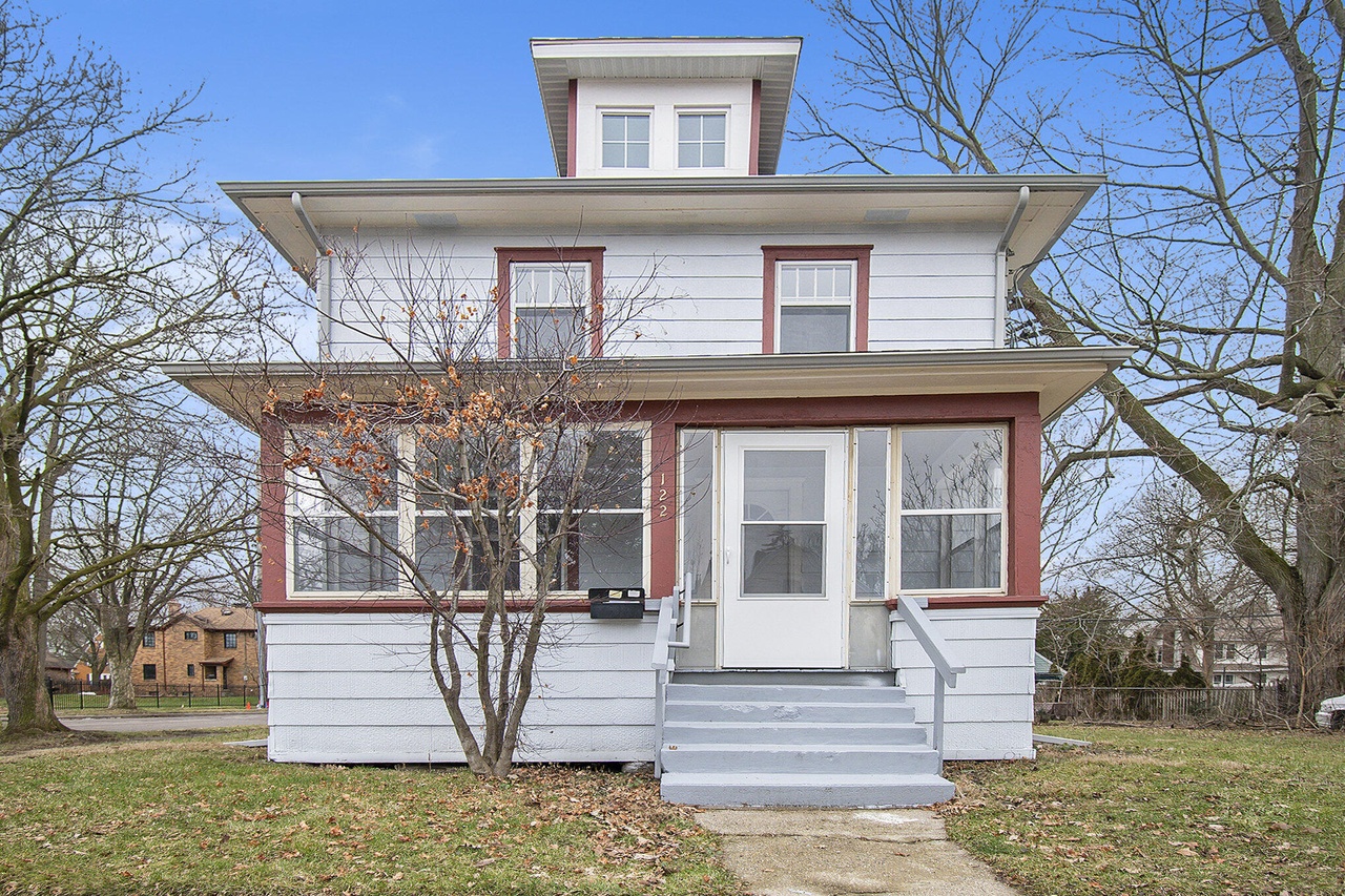 122 Huron St, Lansing, MI 48915 | MLS# 24005155 | Redfin