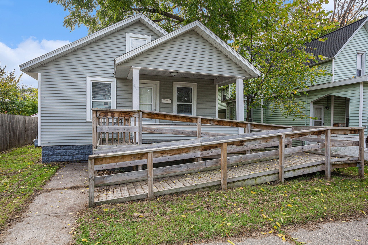 440 Woodlawn St SE, Grand Rapids, MI 49507 MLS 23139295 Redfin