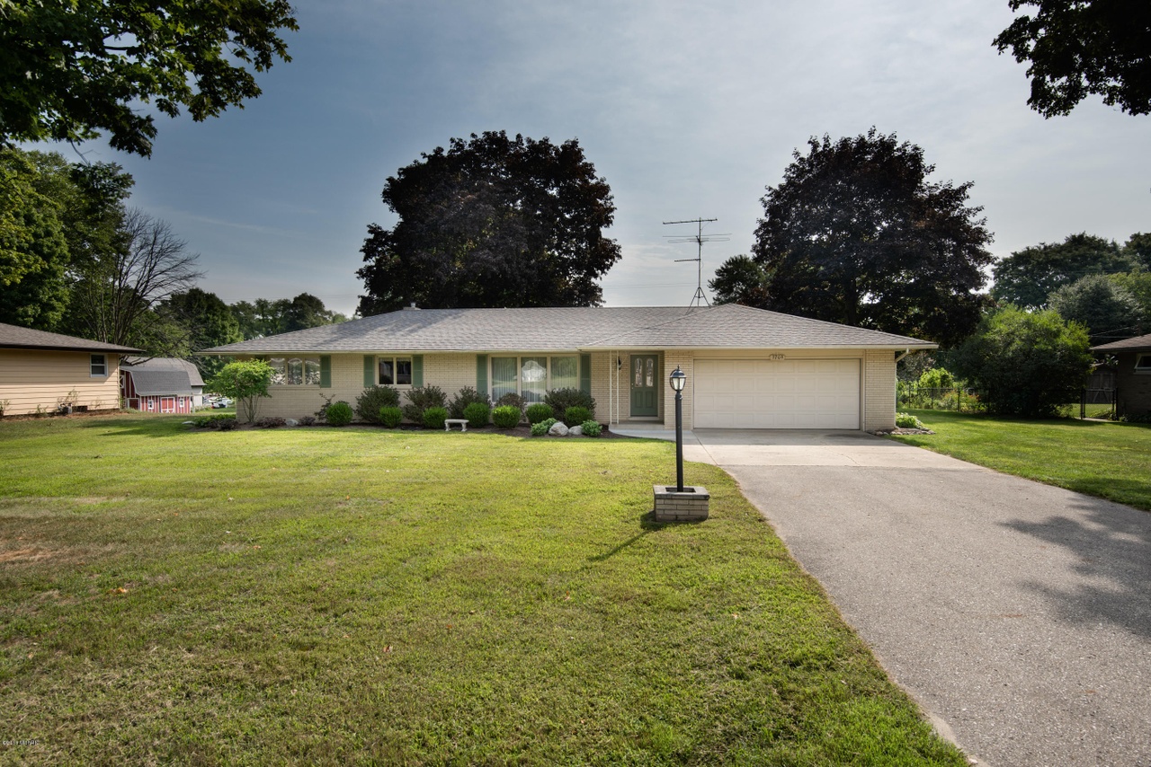 3709 48th St, Hamilton, MI 49419 MLS 18042458 Redfin