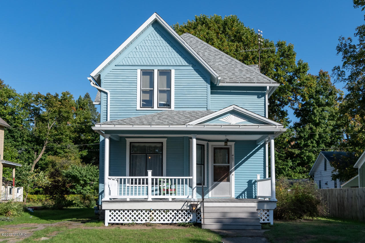 407 East St, Three Rivers, MI 49093 | MLS# 20007968 | Redfin
