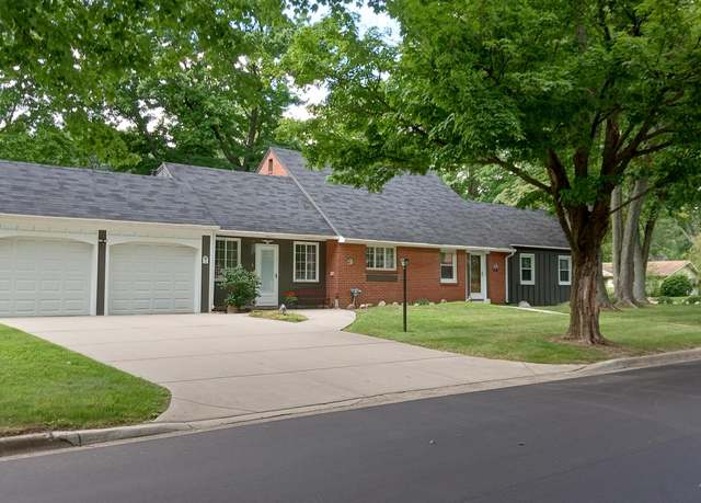 Property at 533 Allcott St, Marshall, MI 49068, 3 beds, 2.5 baths