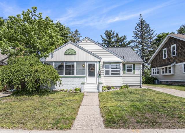 Property at 2114 Martin Ave SE, Grand Rapids, MI 49507, 3 beds, 1 bath