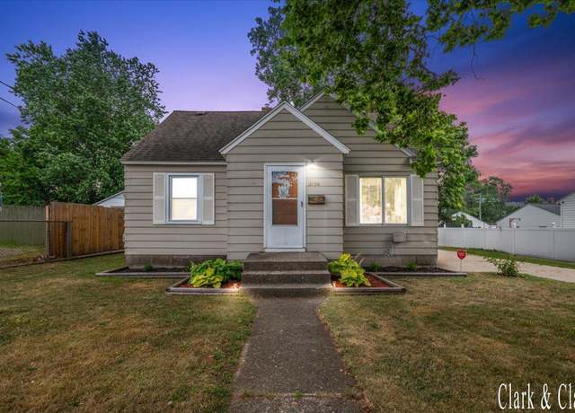Property at 3156 Woodward Ave SW, Wyoming, MI 49509, 4 beds, 2 baths