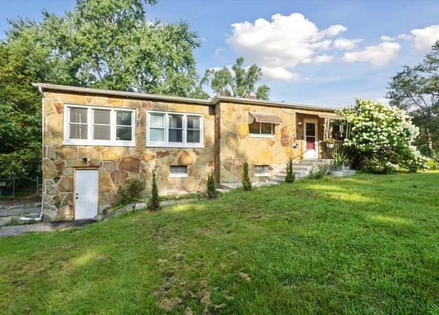Property at 19677 Waubascon Rd, Battle Creek, MI 49037, 4 beds, 1.5 baths
