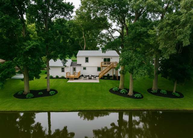 Property at 26370 S Shore Dr, Mendon, MI 49072, 4 beds, 2 baths