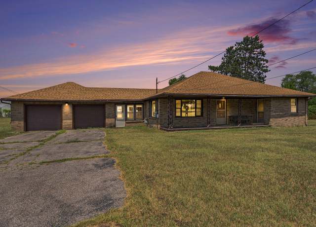 Property at 55 79th St SE, Grand Rapids, MI 49508, 3 beds, 1 bath