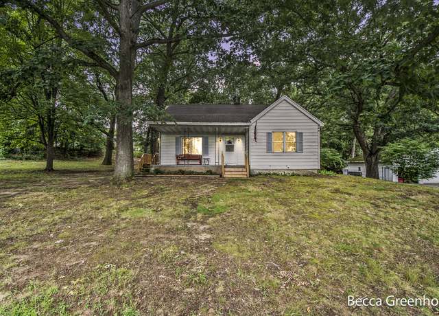 Property at 345 Mabel St NW, Comstock Park, MI 49321, 3 beds, 1 bath