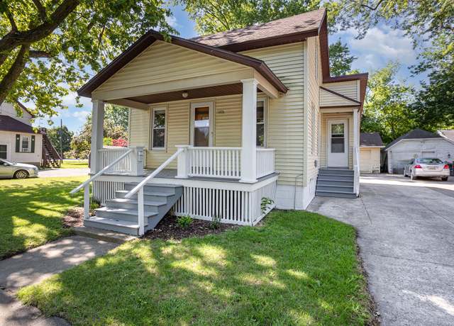Property at 1406 Smith St, Essexville, MI 48732, 2 beds, 1.5 baths