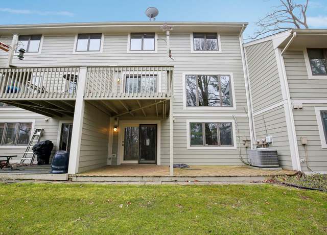 Property at 288 Whitlock St, Saline, MI 48176, 3 beds, 2 baths