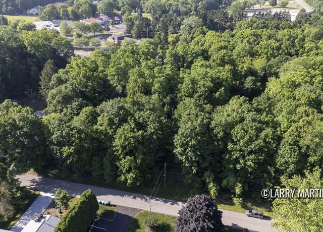 Property at 387 Fremont St, Douglas, MI 49406