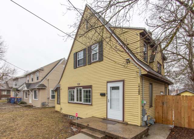 Property at 1725 Eastern Ave SE, Grand Rapids, MI 49507, 3 beds, 1.5 baths