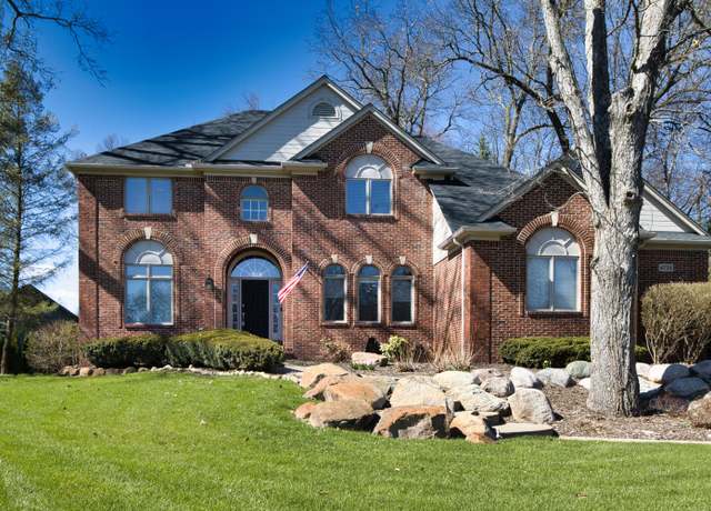 Property at 4736 Windberry Ln, Milford, MI 48380, 3 beds, 2.5 baths