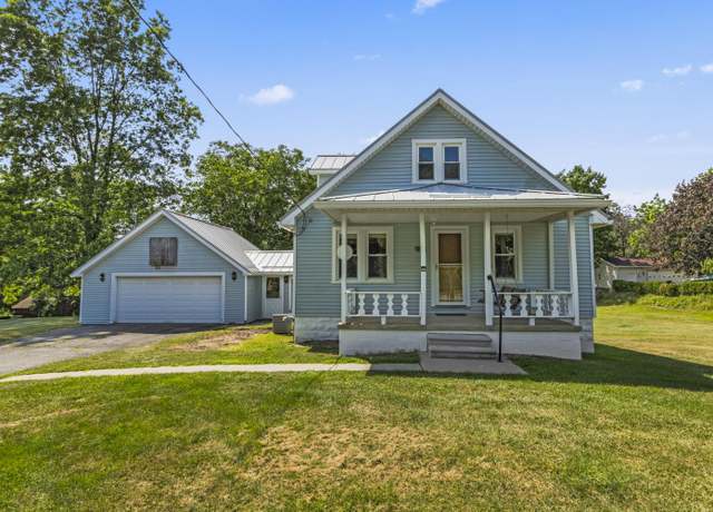 Property at 125 Hillfield Rd, Auburn Hills, MI 48326, 4 beds, 1 bath