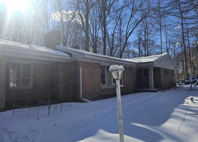 Property at 2666 Fontaine Trl, Holt, MI 48842, 3 beds, 2 baths