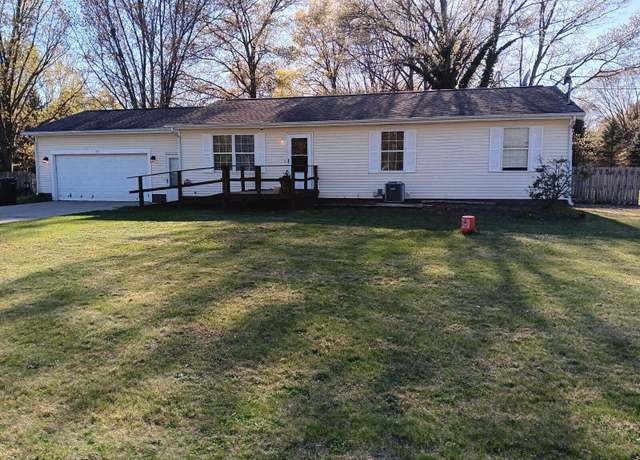 Property at 123 Darwin Dr, Muskegon, MI 49442, 4 beds, 3 baths
